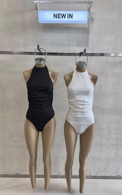BODY CUELLO AMERICANO CON BOTON - Art.805