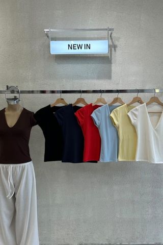 REMERA CUELLO V RIBB BABY CALM – ART. 104