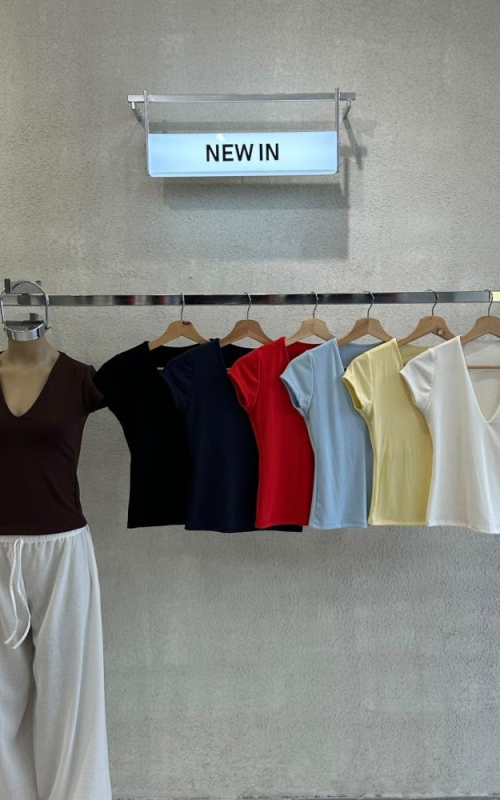 REMERA CUELLO V RIBB BABY CALM - ART. 104