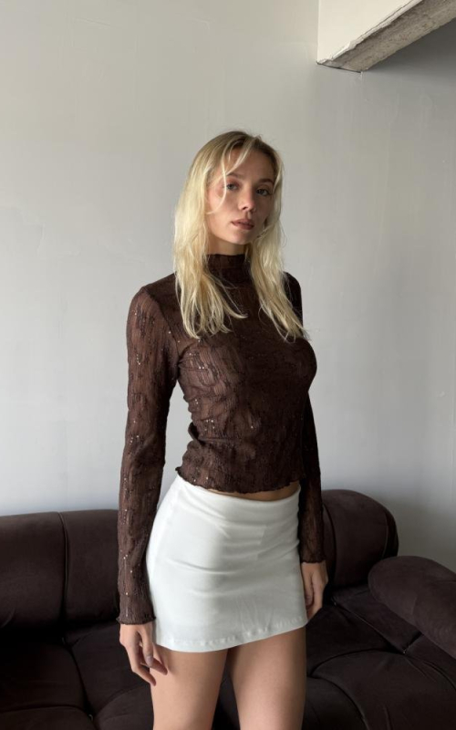 TOP ENCAJE CUELLO CERRADO LENTEJUELAS - ART. 74