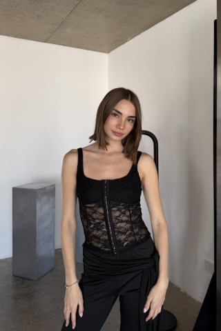 MUSCULOSA MICROFIBRA CUELLO CUADRADO CON RECORTES - ART.118